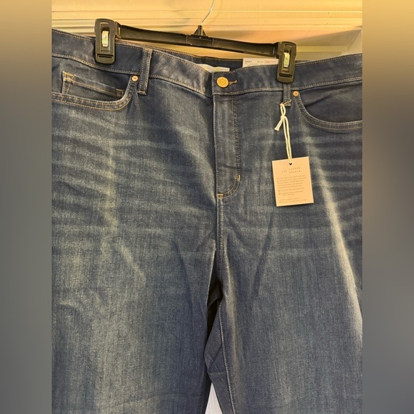 LC Lauren Conrad Super High-Rise Flare Jeans - Picture 2 of 8